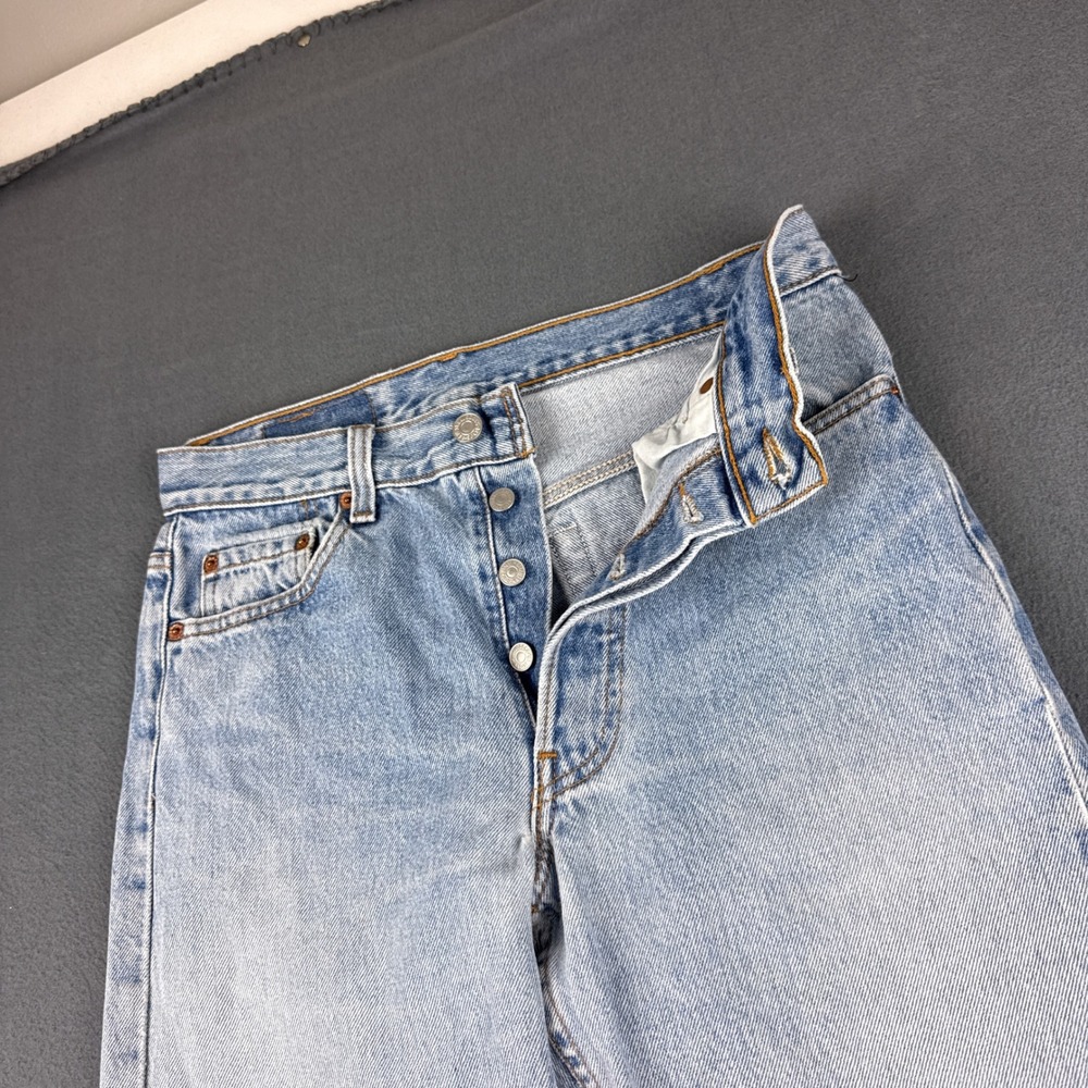 Vintage USA Levis 501 Jeans Mens 29x32 Blue Light Wash Button Fly Faded Straight